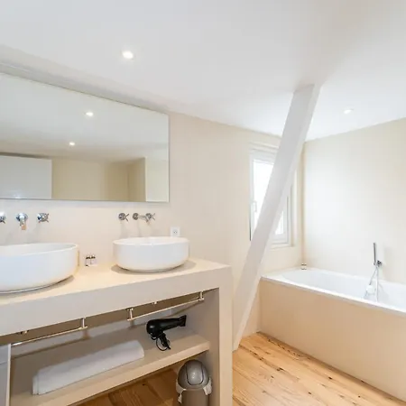 Somptueuse Demeure Arcachonnaise De Caractère Avec Accès Direct à La Arcachon