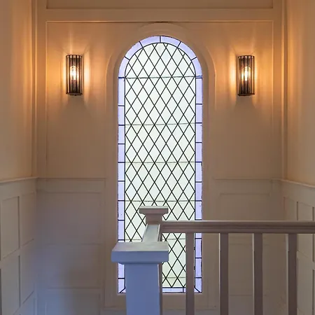 Somptueuse Demeure Arcachonnaise De Caractère Avec Accès Direct à La