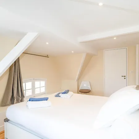 Villa Somptueuse Demeure Arcachonnaise De Caractère Avec Accès Direct à La *