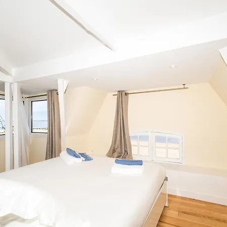 Somptueuse Demeure Arcachonnaise De Caractère Avec Accès Direct à La Arcachon