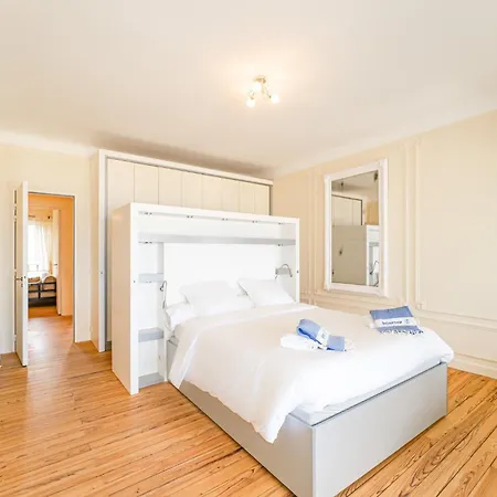 Somptueuse Demeure Arcachonnaise De Caractere Avec Acces Direct A La *