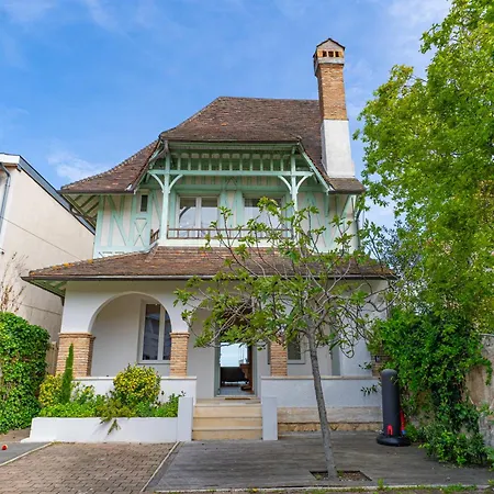 Villa Somptueuse Demeure Arcachonnaise De Caractere Avec Acces Direct A La