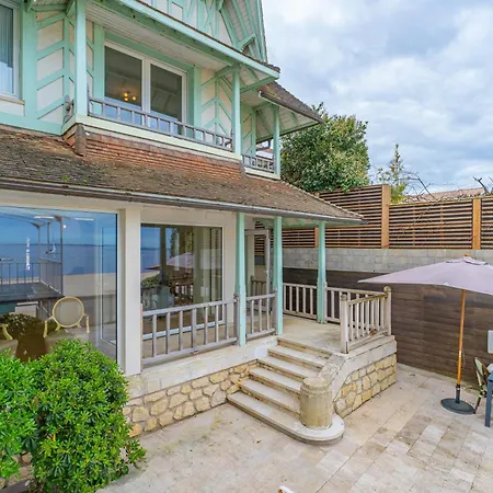 Villa Somptueuse Demeure Arcachonnaise De Caractere Avec Acces Direct A La