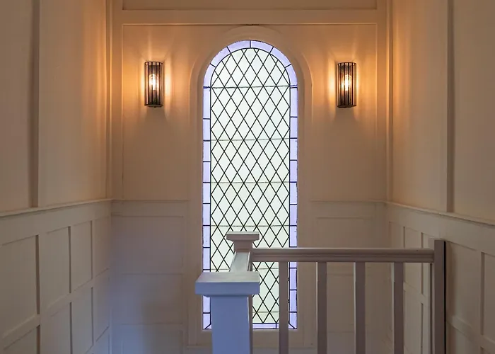 Somptueuse Demeure Arcachonnaise De Caractere Avec Acces Direct A La