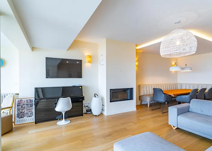 Somptueuse Demeure Arcachonnaise De Caractere Avec Acces Direct A La Вилла