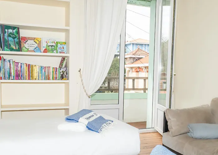 Somptueuse Demeure Arcachonnaise De Caractere Avec Acces Direct A La * Аркашон