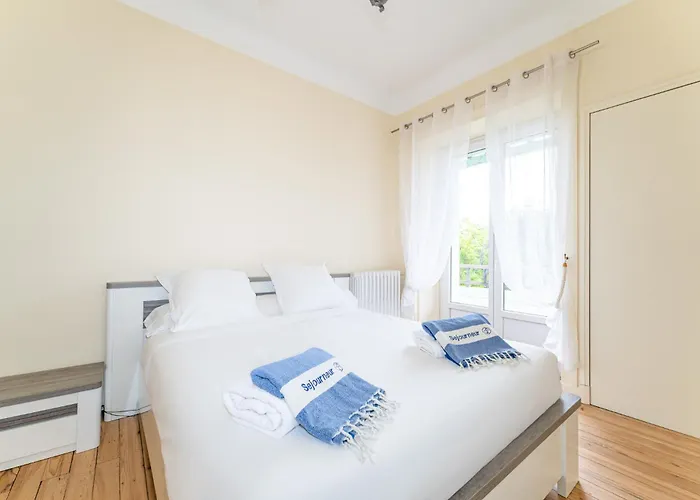 Somptueuse Demeure Arcachonnaise De Caractere Avec Acces Direct A La Вилла Аркашон