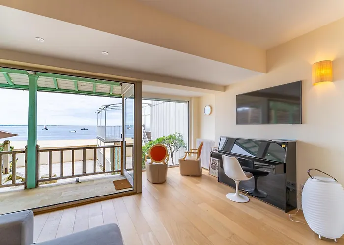 Вилла Somptueuse Demeure Arcachonnaise De Caractere Avec Acces Direct A La