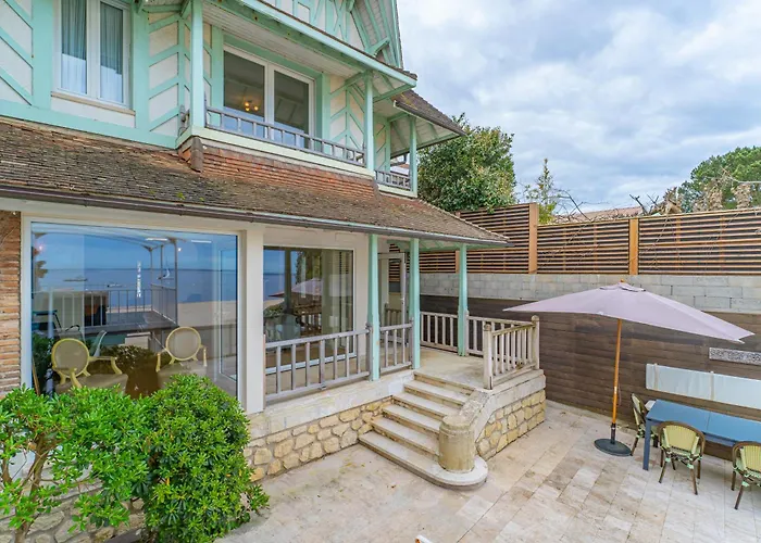 Вилла Somptueuse Demeure Arcachonnaise De Caractere Avec Acces Direct A La